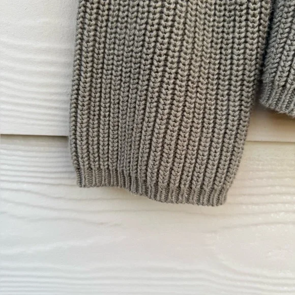 Jenni Kayne Classic Neck Sweater - Picture 4 of 9